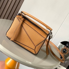 Loewe Puzzle Bags